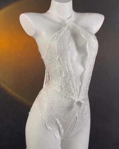 Sexy Lace Open Crotch Tights Pearl Backless Pajamas With Heart Decoration Leg Socks